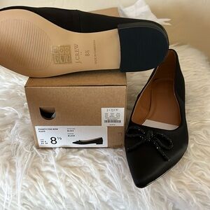 NWT - J Crew pointy toe bow flats. Size 8 1/2. Never worn.